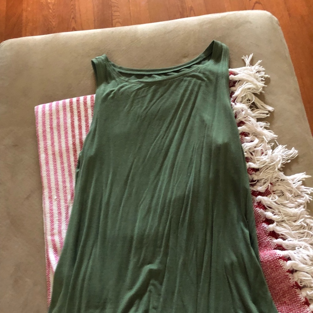 american eagle green tank !!